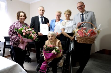 Sto lat pani Gertrudy