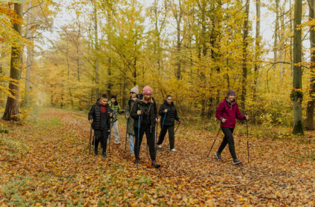 Spacer połączony z kąpielą….w lesie