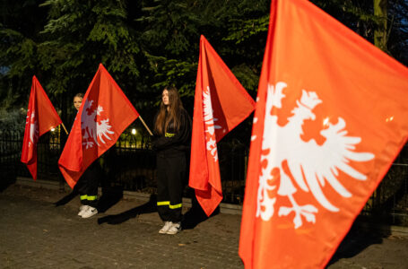 Patriotyczna oprawa 107. rocznicy Powstania Wielkopolskiego