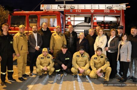 Lewków powitał wóz dla strażaków