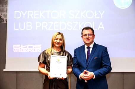 Nagrodzona dyrektorka